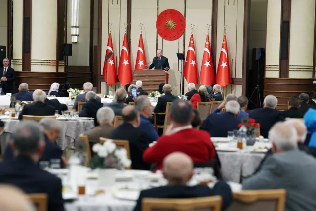 Emeklilere Destek Mesajından 2026 Düzenlemelerine: Hangi Haklar Hayata Geçti?