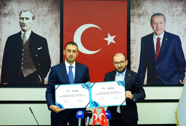 SGK'den Emeklilere Sigorta İndirimi! Yüzde 30'a Varan Fırsat, 12 Taksit ve Yeni Yaş Sınırı