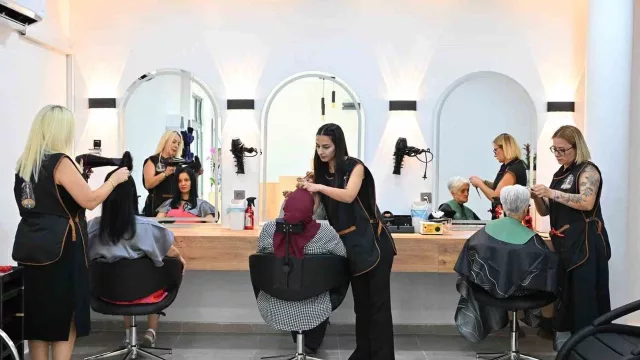 Manisa’da Emeklilere Uygun Fiyatlı Berber ve Kuaför! Saç Kesimi 200 TL’den Başlıyor